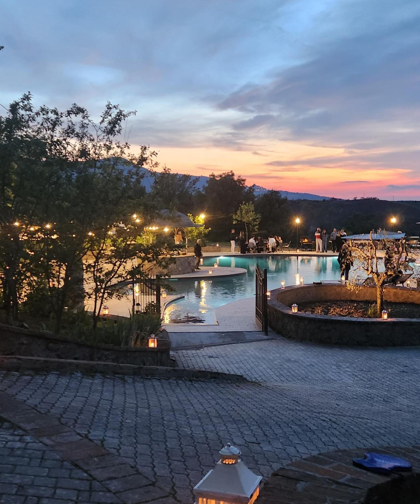 Agriturismo Selvella Радикофани Экстерьер фото