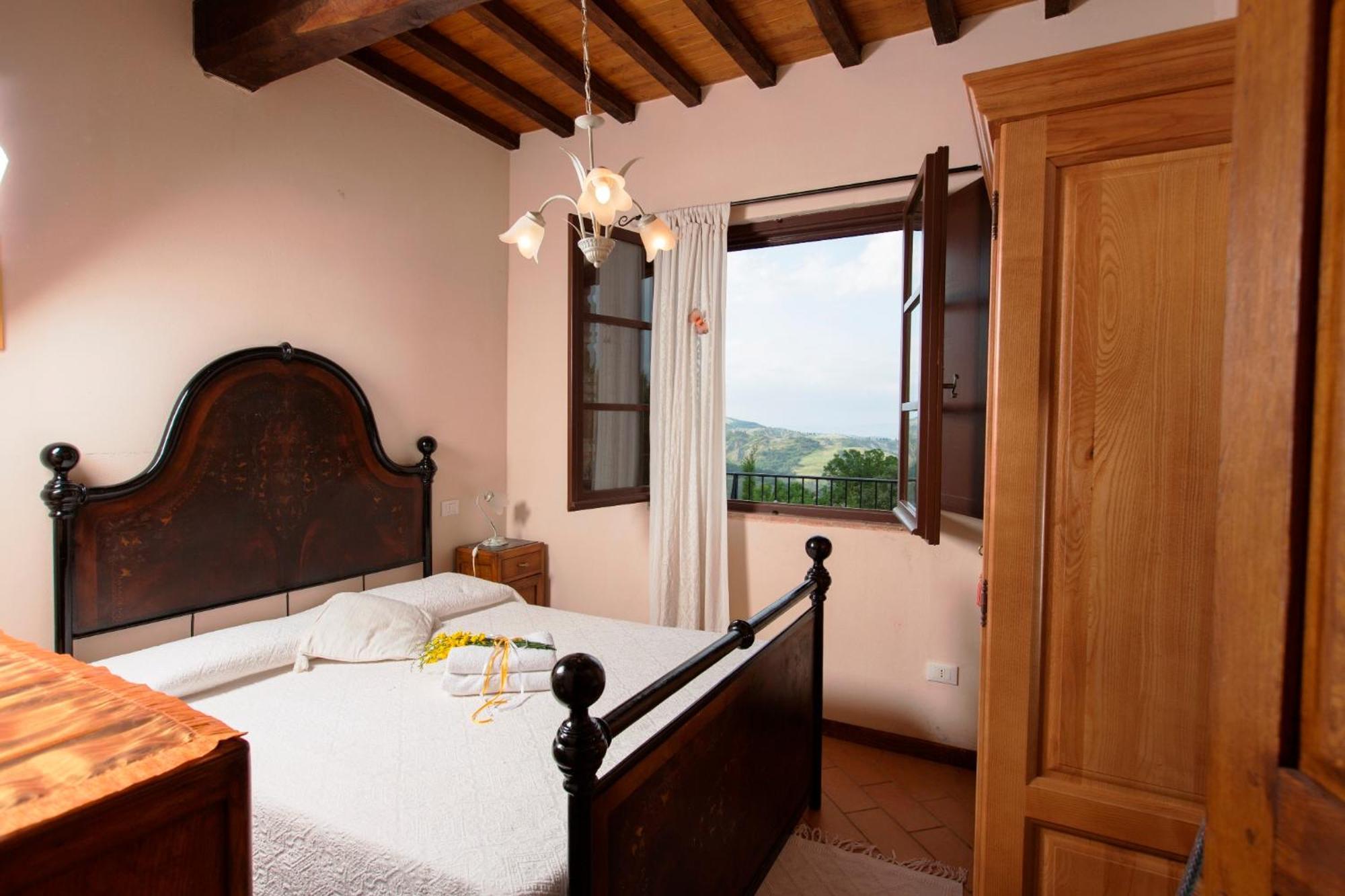 Agriturismo Selvella Радикофани Экстерьер фото